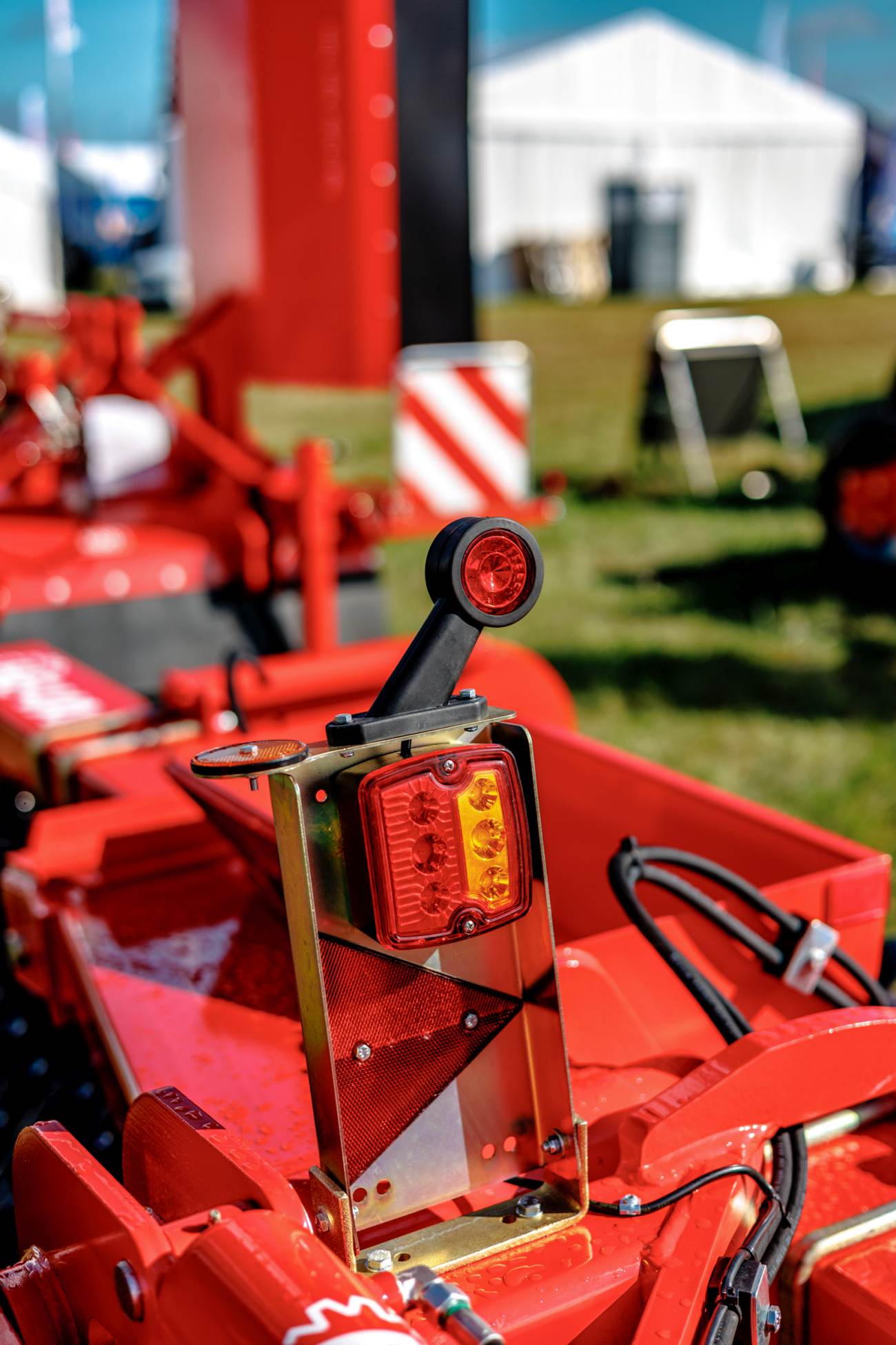 Where and what marker lights to install – front, side, rear