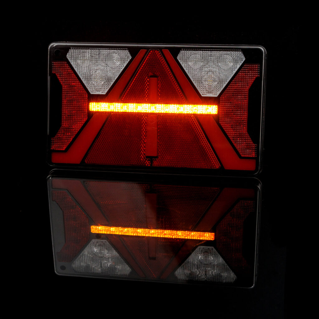 Rear multifunction lamp STRADA LZD 3008 (right) without fog light and license plate light (5-pin bayonet socket)
