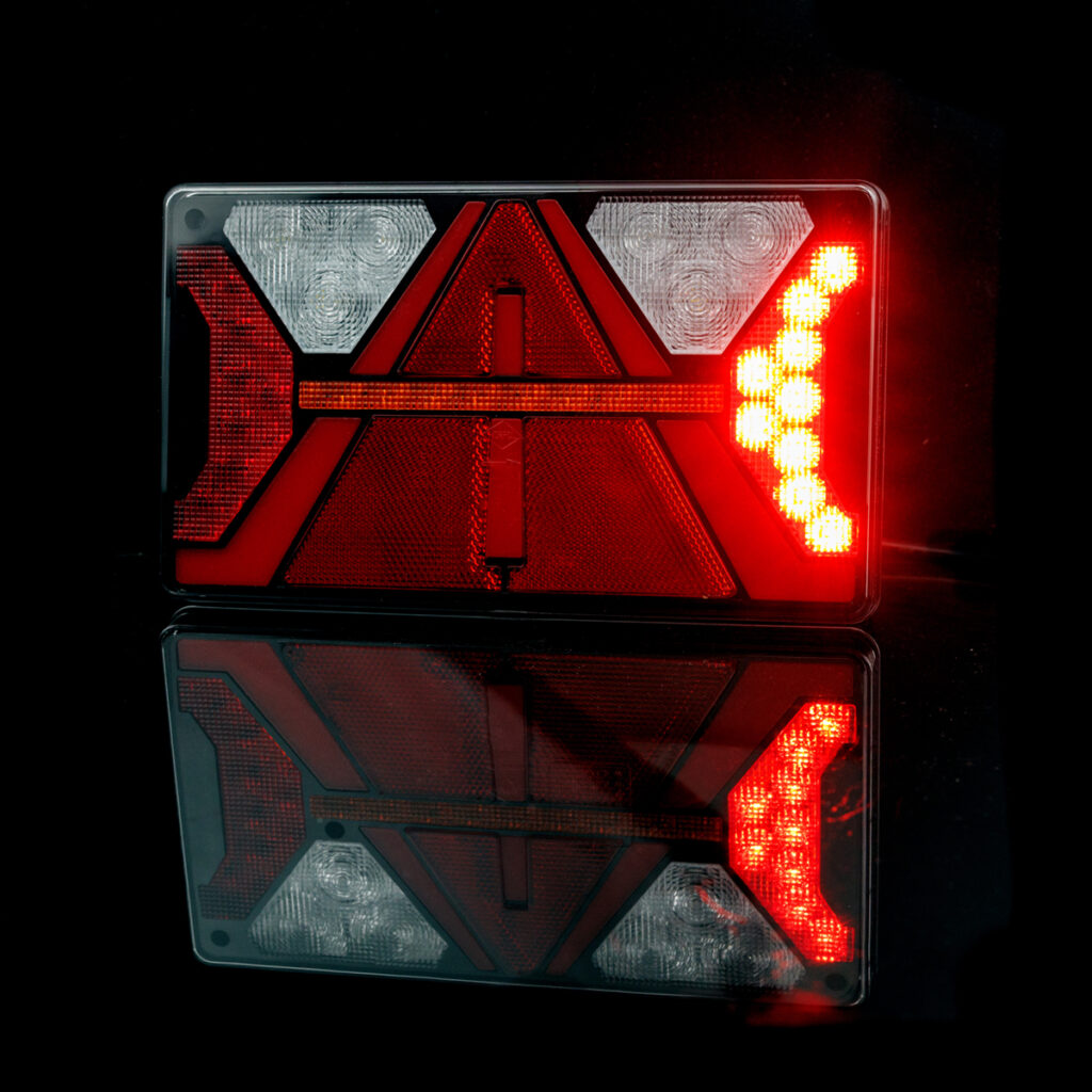 Rear multifunction lamp STRADA LZD 3034 (right) without fog light and reverse light (5-pin bayonet socket)
