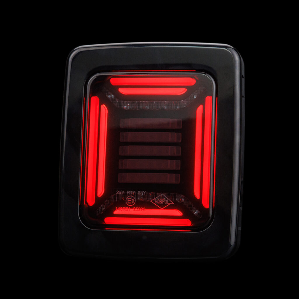 Lampa zespolona tylna CUBE LZD 2875/GRAPHITE z ramką czarną