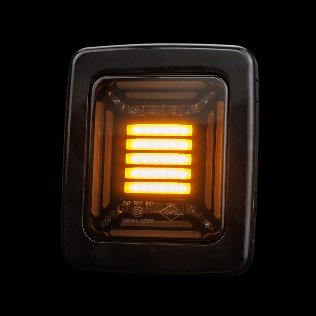 Lampa zespolona tylna CUBE LZD 2875/GRAPHITE z ramką czarną
